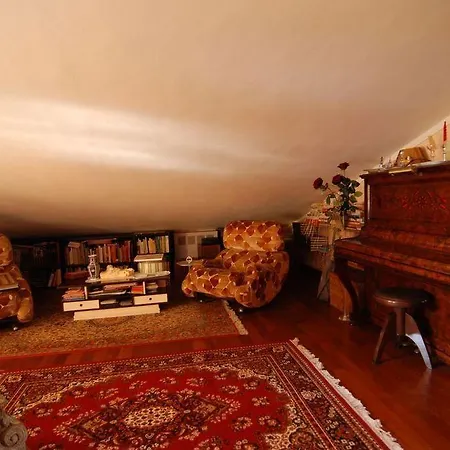 Elegant Apartment Near Pantheon
