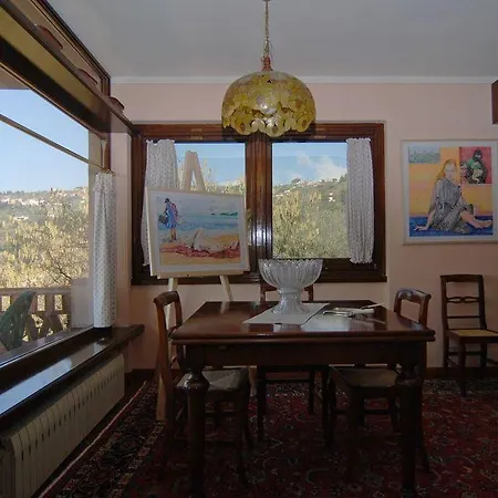 Nocleg ze śniadaniem Elegant Apartment Near Pantheon