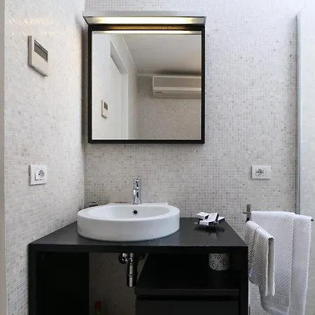 Elegant Apartment Near Pantheon Panzió