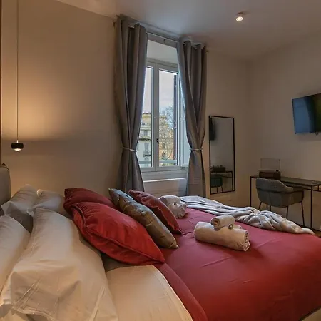 Elegant Apartment Near Pantheon Panzió 3*