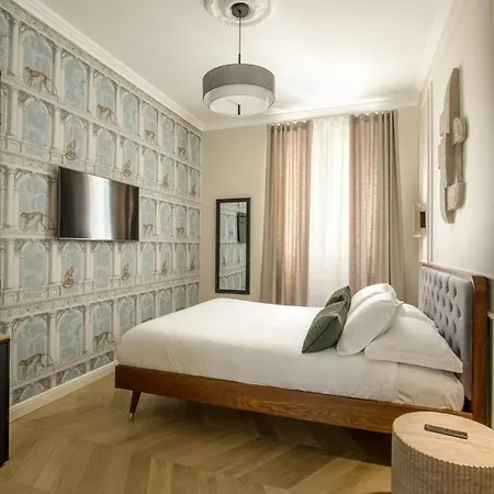 Elegant Apartment Near Pantheon