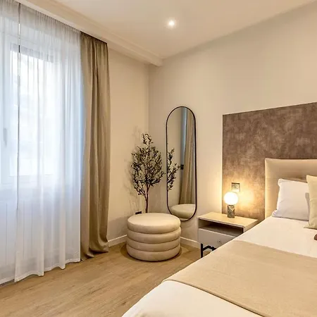 Elegant Apartment Near Pantheon Panzió