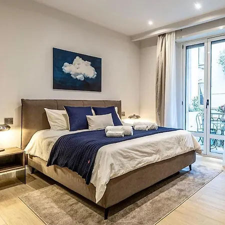 Elegant Apartment Near Pantheon 3*