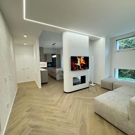 Elegant Apartment Near Pantheon Panzió 3*