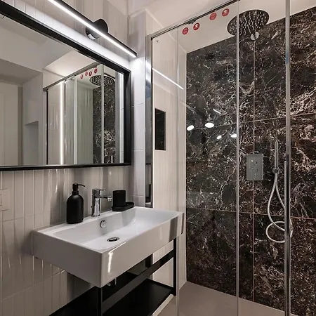 Panzió Elegant Apartment Near Pantheon 3*