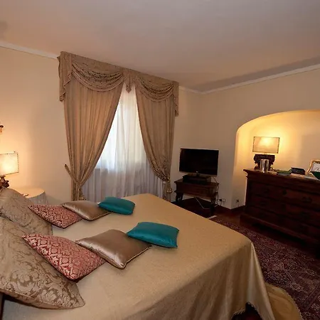 Bed and breakfast Elegant Near Pantheon Roma