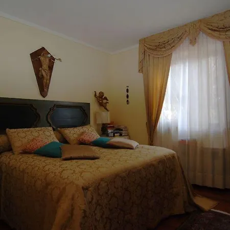 Bed and breakfast Elegant Near Pantheon 3*
